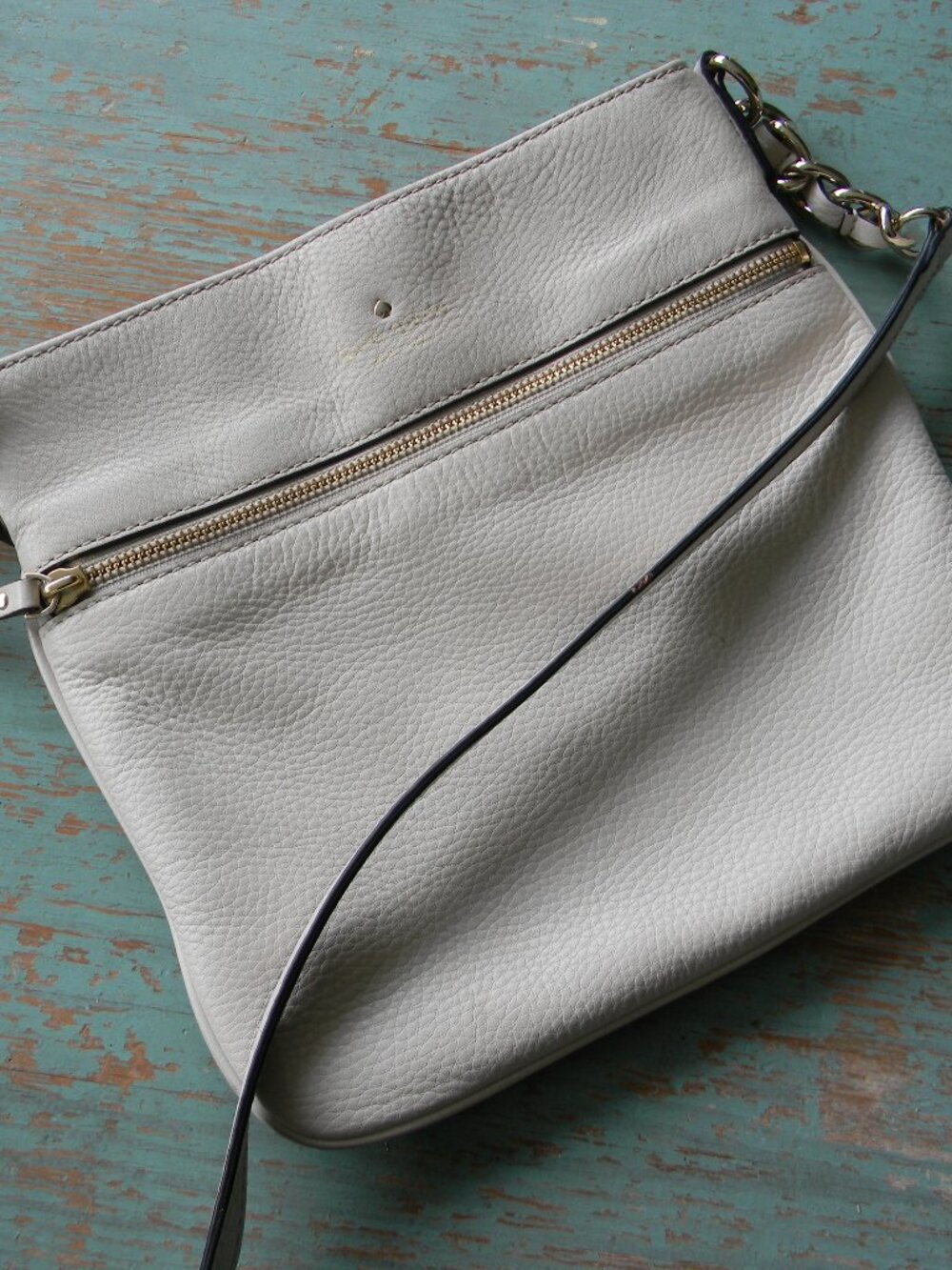 Kate Spade Cobble Hill Ellen Crossbody Bag IVORY LEATHER MEDIUM CHAIN DETAIL